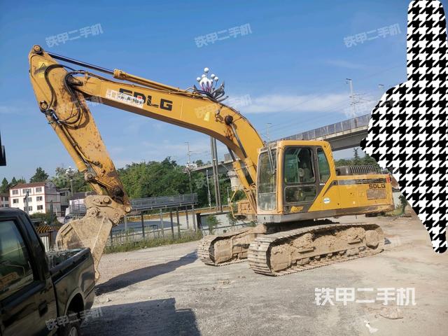 山东临工E6210F挖掘机