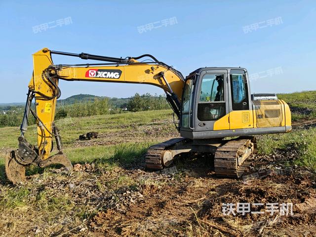 徐工XE135D挖掘机