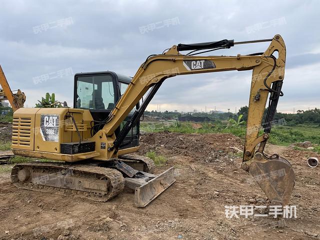 卡特彼勒306E2小型液压挖掘机