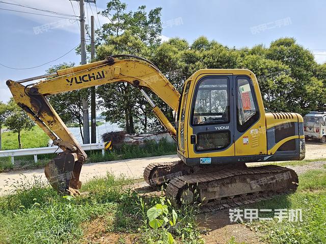 玉柴YC85-8挖掘机