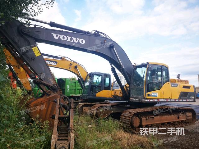 沃尔沃EC300DL挖掘机
