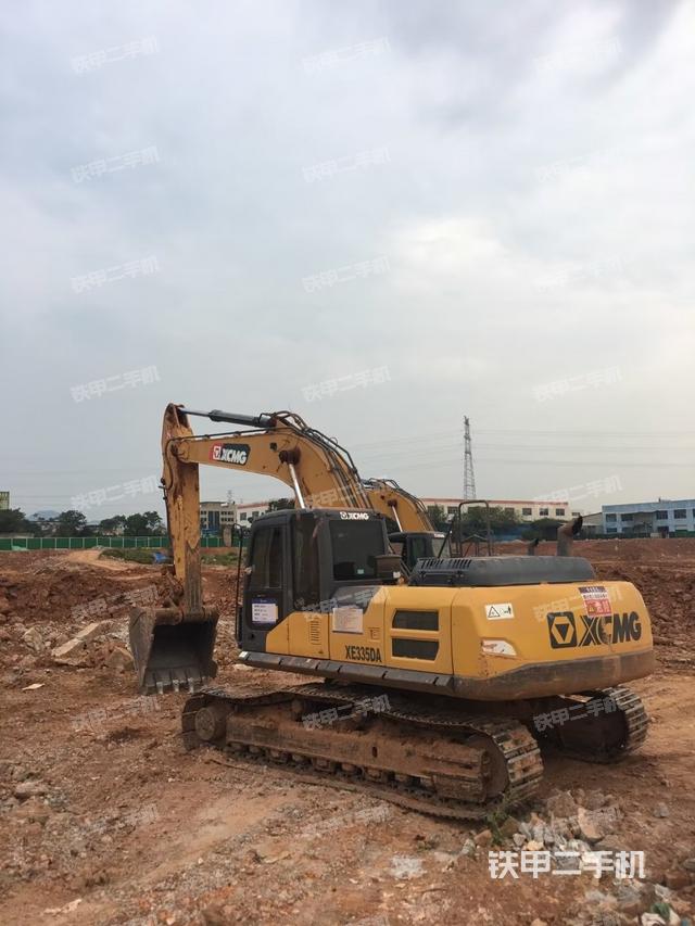 徐工XE270DK挖掘机
