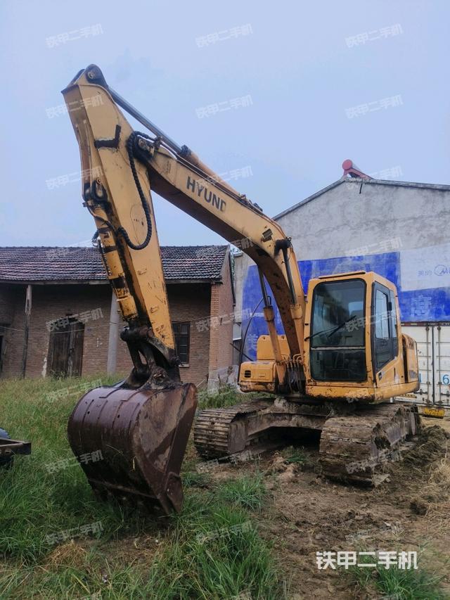 现代R150LC-7挖掘机