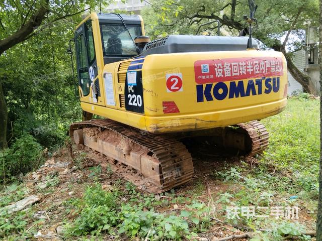 小松PC200-8M0挖掘机