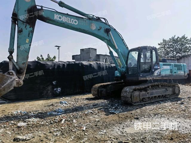 神钢SK350LC-8挖掘机