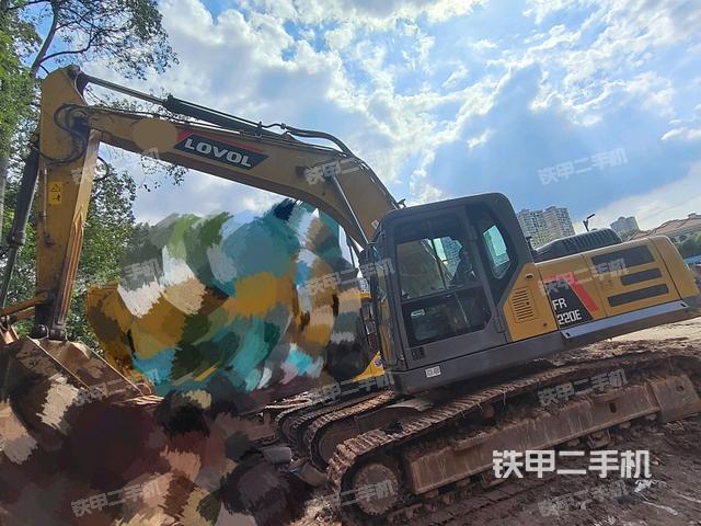 雷沃重工FR220E挖掘机
