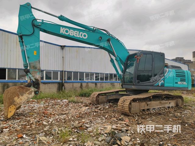 神钢SK210LC-10挖掘机