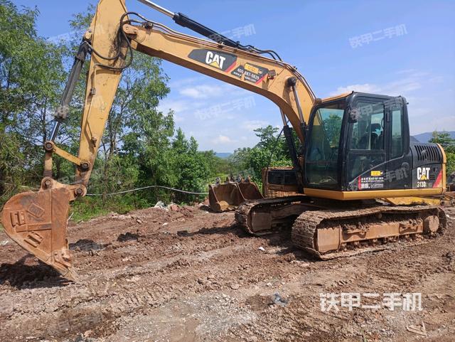 卡特彼勒CAT®313D2 GC 小型液压挖掘机