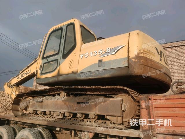 玉柴YC135-8挖掘机