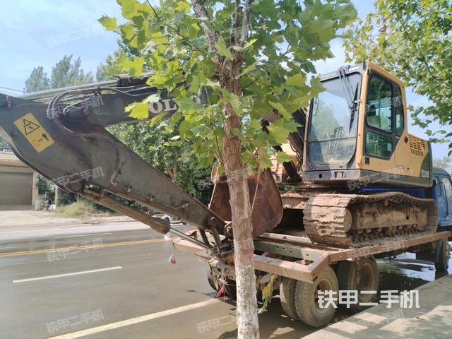沃尔沃EC140BLC挖掘机
