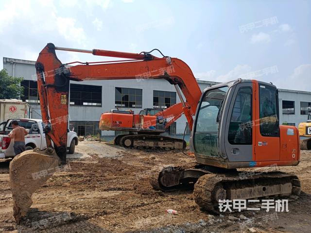 日立ZX70挖掘机