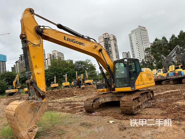 柳工CLG922F挖掘机