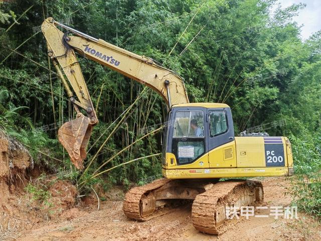 小松PC160LC-7挖掘机