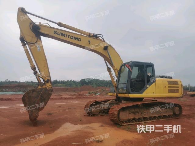住友SH240-5挖掘机