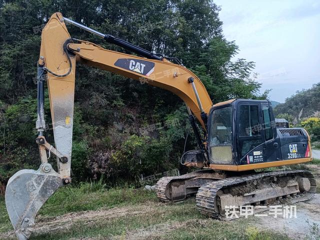 卡特彼勒CAT®318D2 L 小型液压挖掘机