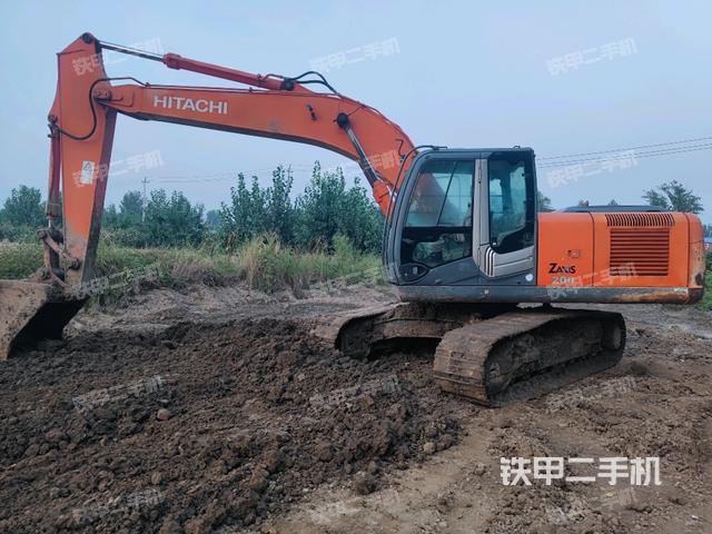 日立ZX200-3挖掘机