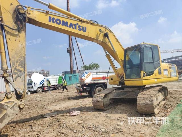 小松PC200-8M0挖掘机