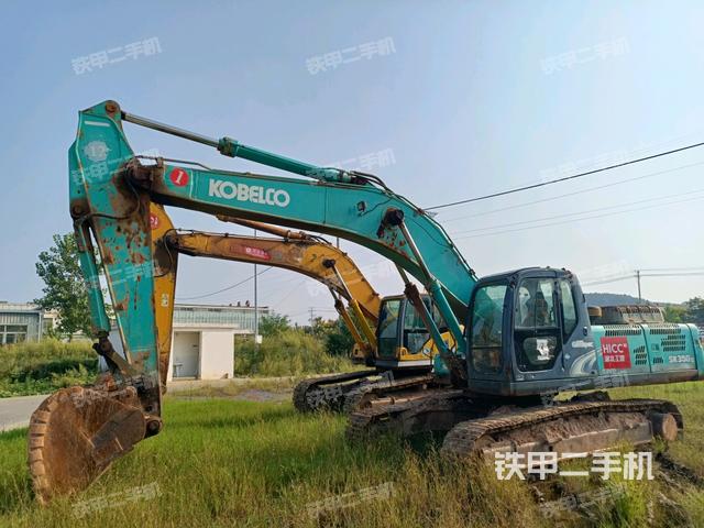 神钢SK350LC-8挖掘机