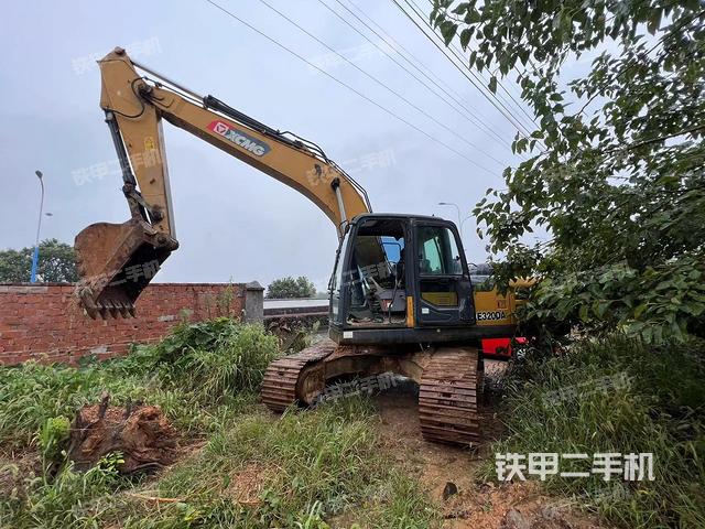 徐工XE200DA挖掘机