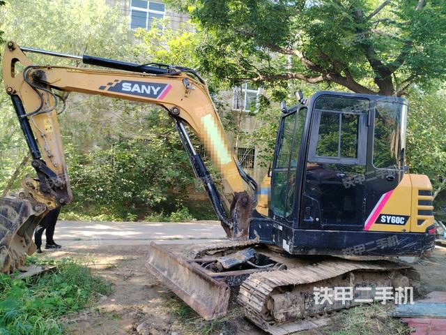 三一重工SY55C挖掘机