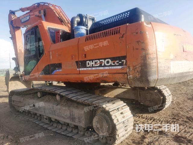 斗山DH370LC-7挖掘机