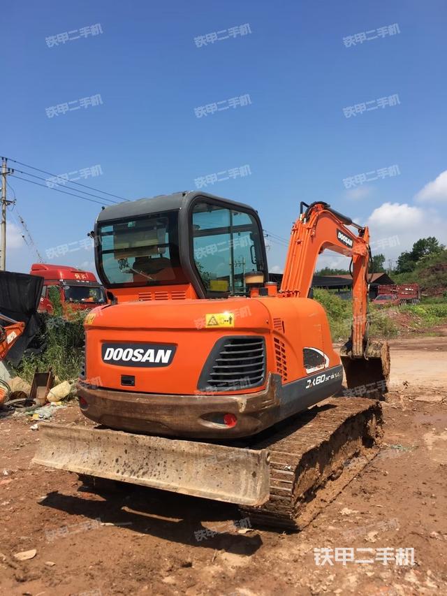 斗山DX60-9C挖掘机