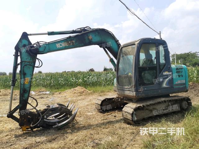 神钢SK75-8挖掘机