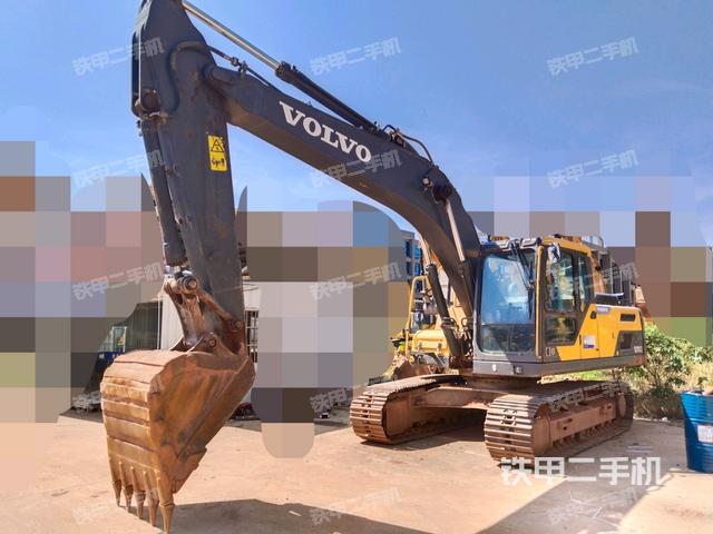 沃尔沃EC200 D挖掘机