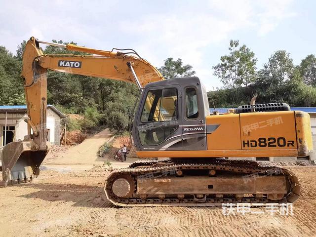 加藤HD820R挖掘机