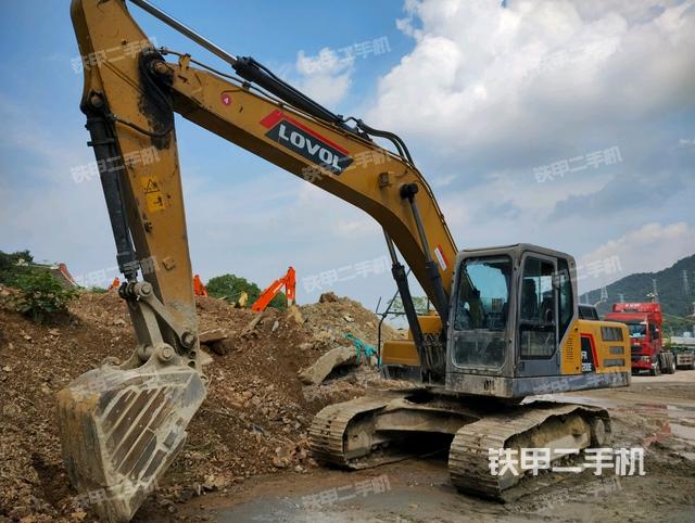 雷沃重工FR200E挖掘机