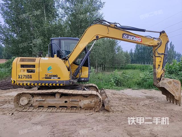 徐工XE75D挖掘机
