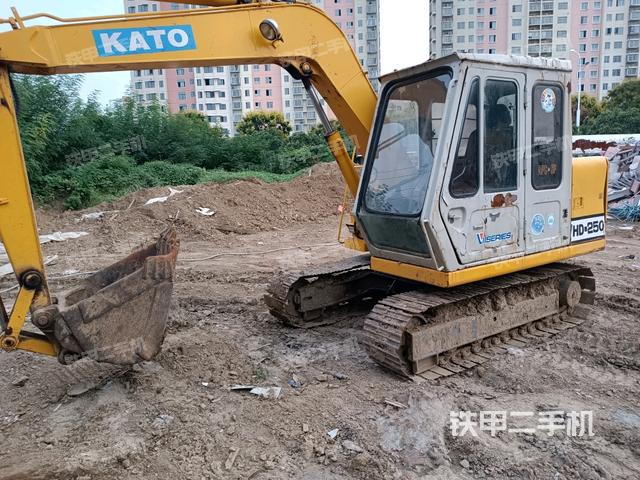 加藤HD250VII挖掘机