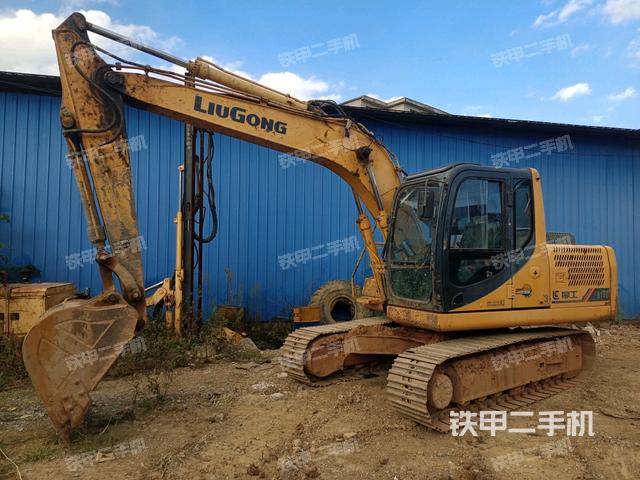 柳工CLG915D挖掘机