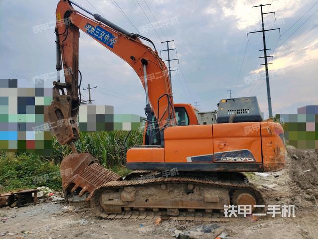 斗山DX215-9CN挖掘机
