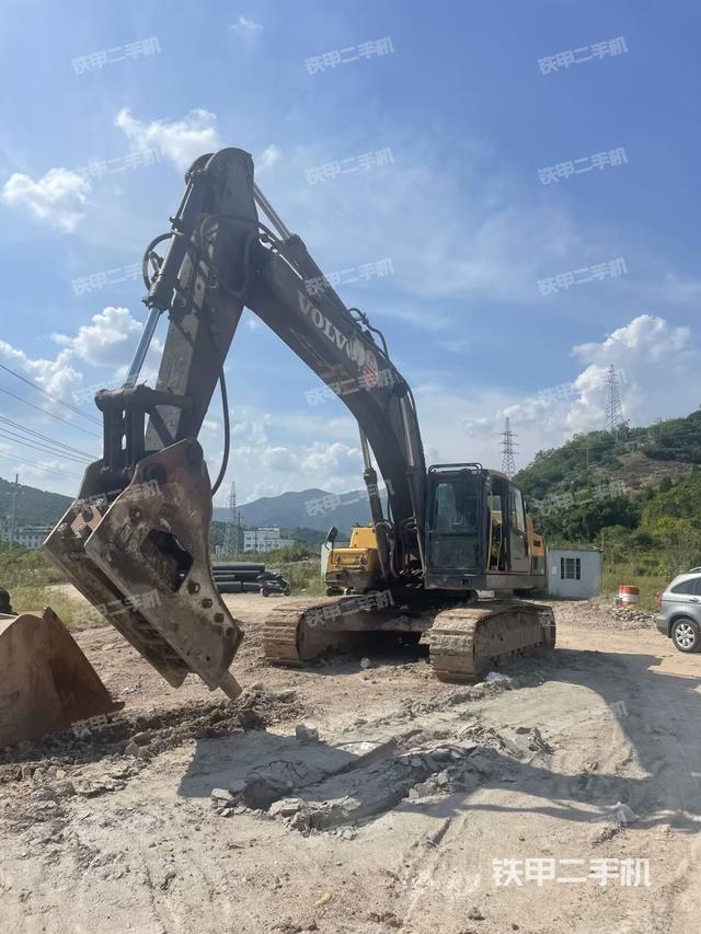 沃尔沃EC380DL挖掘机