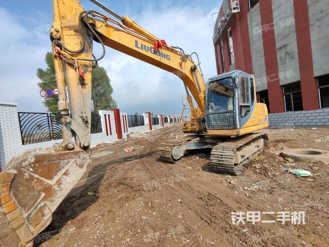 柳工CLG916D挖掘机