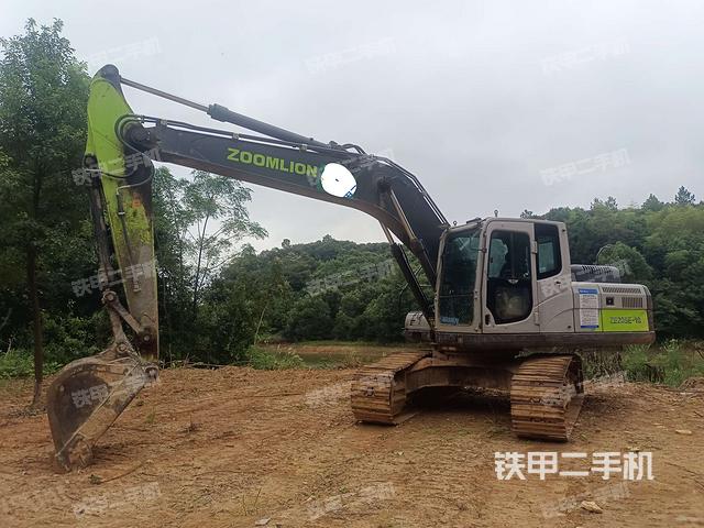 中联重科ZE205E-10挖掘机