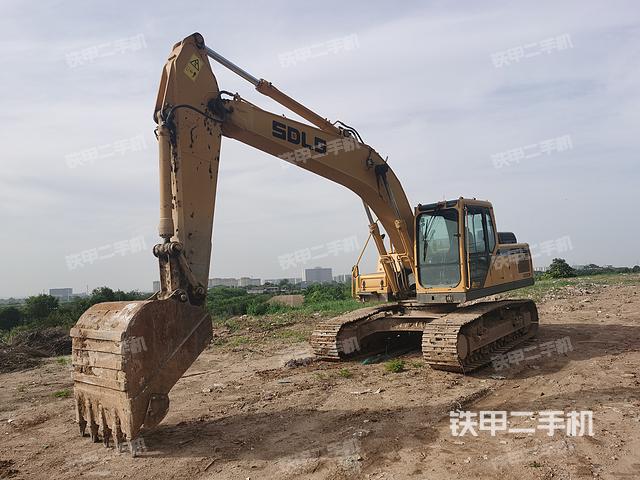 山东临工E6225F挖掘机