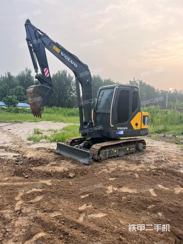 沃尔沃EC55B挖掘机