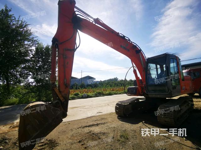 日立ZX120挖掘机