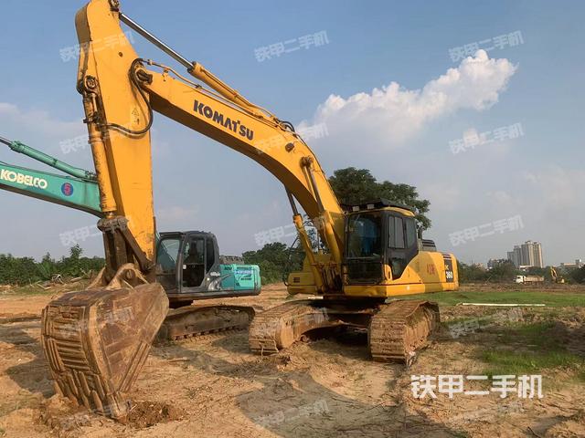 小松PC300-7挖掘机