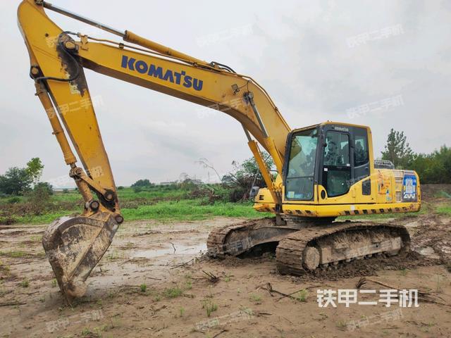 小松PC200-8M0挖掘机