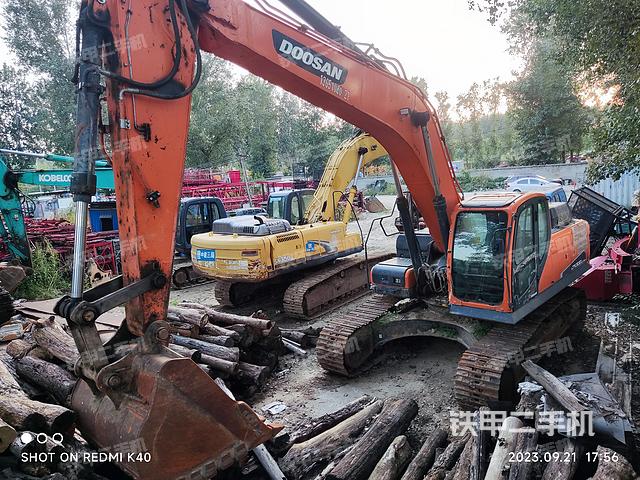 斗山DX300LC-9C挖掘机