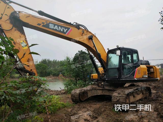 三一重工SY245H挖掘机