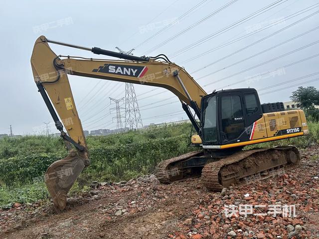 三一重工SY215C挖掘机