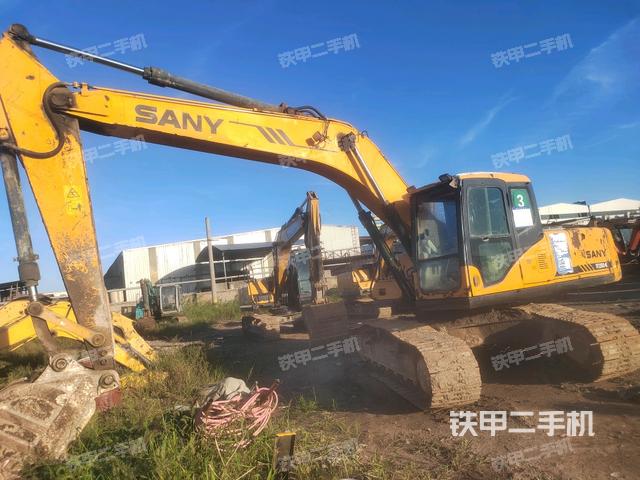 三一重工SY205C挖掘机