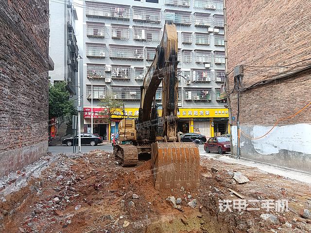 卡特彼勒320D液压挖掘机