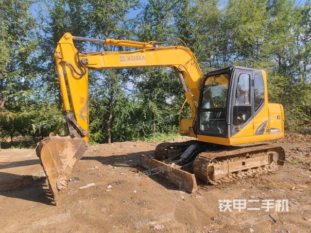 厦工XG809F挖掘机