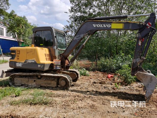 沃尔沃EC55D挖掘机
