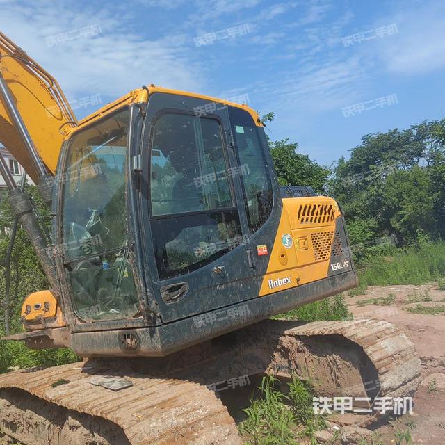 现代R150LVS挖掘机